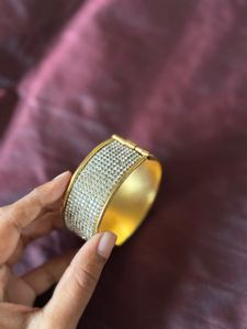 Sparkling Gold Bangle