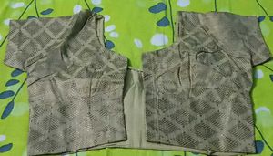 Net Saree With Blouses