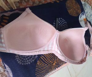 combo of 4 premium bras