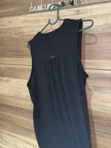 Elegant Ruffled Sleeveless Top