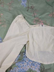 Off White Urbanic Top 🎀