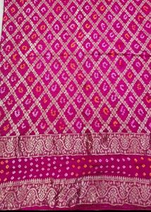 Beautiful Pink Bandhani Saree