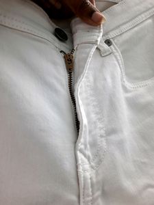 Life White Shorts(Men)