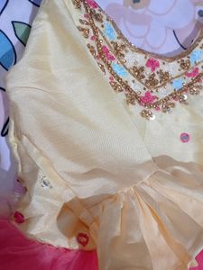 Beautiful Dress For Girl Kido  New One