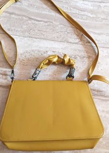 Sling Bag✨️