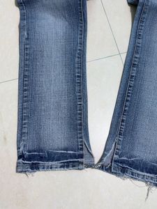 Vintage Wash Denim Jeans Embroidery Work Backside