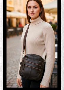 Unisex Leather Messenger Bag