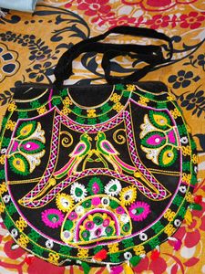 Vintage Embroidered Shoulder Bag