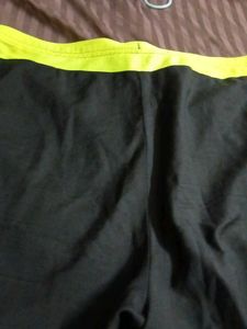 Set Of 2 Shorts For Men And Women