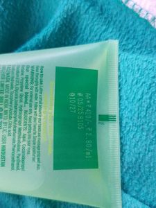 Simple Refreshing Face Wash