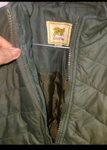 Girls/ladies Jacket 🧥 (Not Returnable)