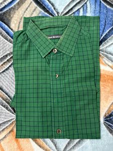 Green Checked Men&#39;s Shirt