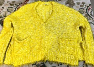 💛Super Soft Fuzzy Yellow Cardigan 💛