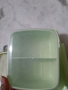 Green Lunch Box