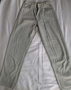 Khaki Boyfriend Jeans