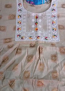 Elegant Floral Kurti 🌷