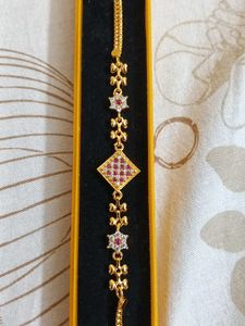 Elegant Gold-toned Bracelet