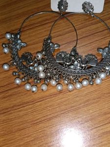 Hoop Earrings with Pearls