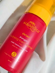 Aqualogica Detan Face Wash ~ Best For Summer Sun