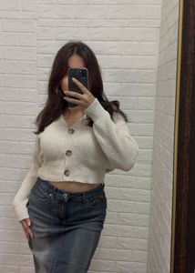 Cropped Knit Cardigan