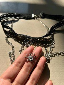 URBANIC Thigh Chain.