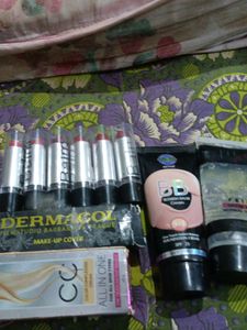 Makeup Combo Of 5 Items