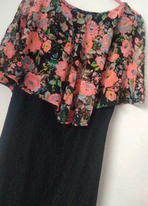 Floral Black dress👗(⁠•⁠ө⁠•⁠)⁠♡