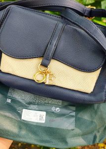 Oriflame Exclusive Dune Crossbody Bag