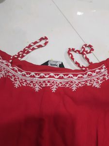 (MAX)BRANDED Cape Top