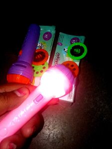 1buy Get 2 Free Projection Flashlight Toys