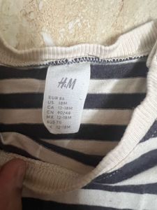 H&amp;M Tshirt 12-18months