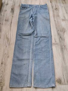 Ma1357 Lake jeans waist 28 inches