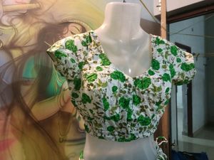 Skirt And Blouse (Green N White)