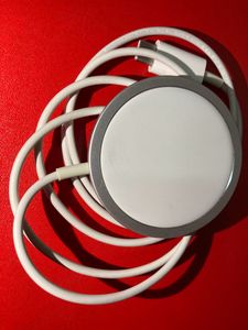 Apple MagSafe Charger (for iPhone, AirPods Pro, Ai
