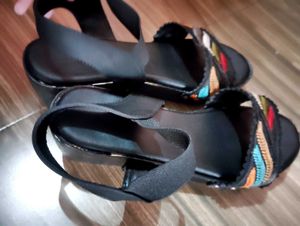 high heels black