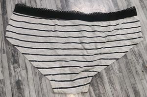 Striped Briefs 34 size 🧡