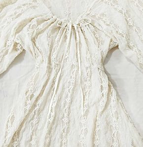 *SALE* (NO BARGAIN) Creamy Lace Victorian Blouse