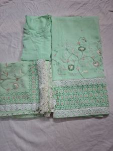 Twining Set Of Lehenga Choli Semi Bridal