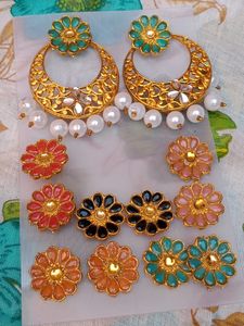 Earrings With Changeing Colour Tops