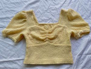 Butter Yellow Top