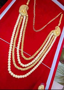 Elegant Pearl Necklace Set