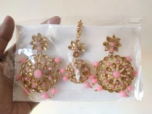 Mangteeka And Earings Set