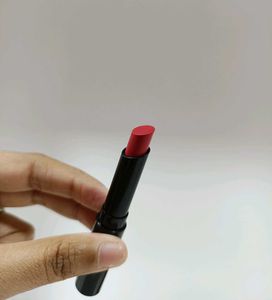Set Of 2 - RENEE LIPSTICKS ❤️