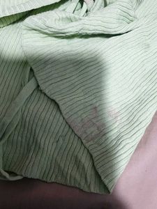 1641. Green V-Neck Top