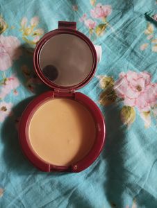 Combo Of Lipstick Set And Compact  🥳🥳