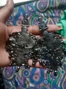 New Black Shiny Earrings