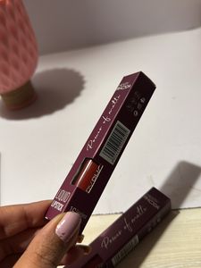 Hilary Rhoda Combo Of 2 Lipstick