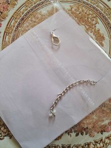 Pinteresty Daisy Chain Bracelet 🤍