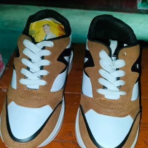 Bestt Shoes❤️❤️❤️🥰At Sale