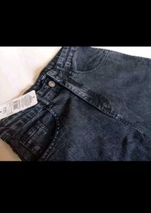 shein new with tag jeans 28 size woman